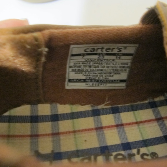 Carter's Boys Easy Slip On Faux Leather Boat Shoes Size 7 GUC - Picture 7 of 7